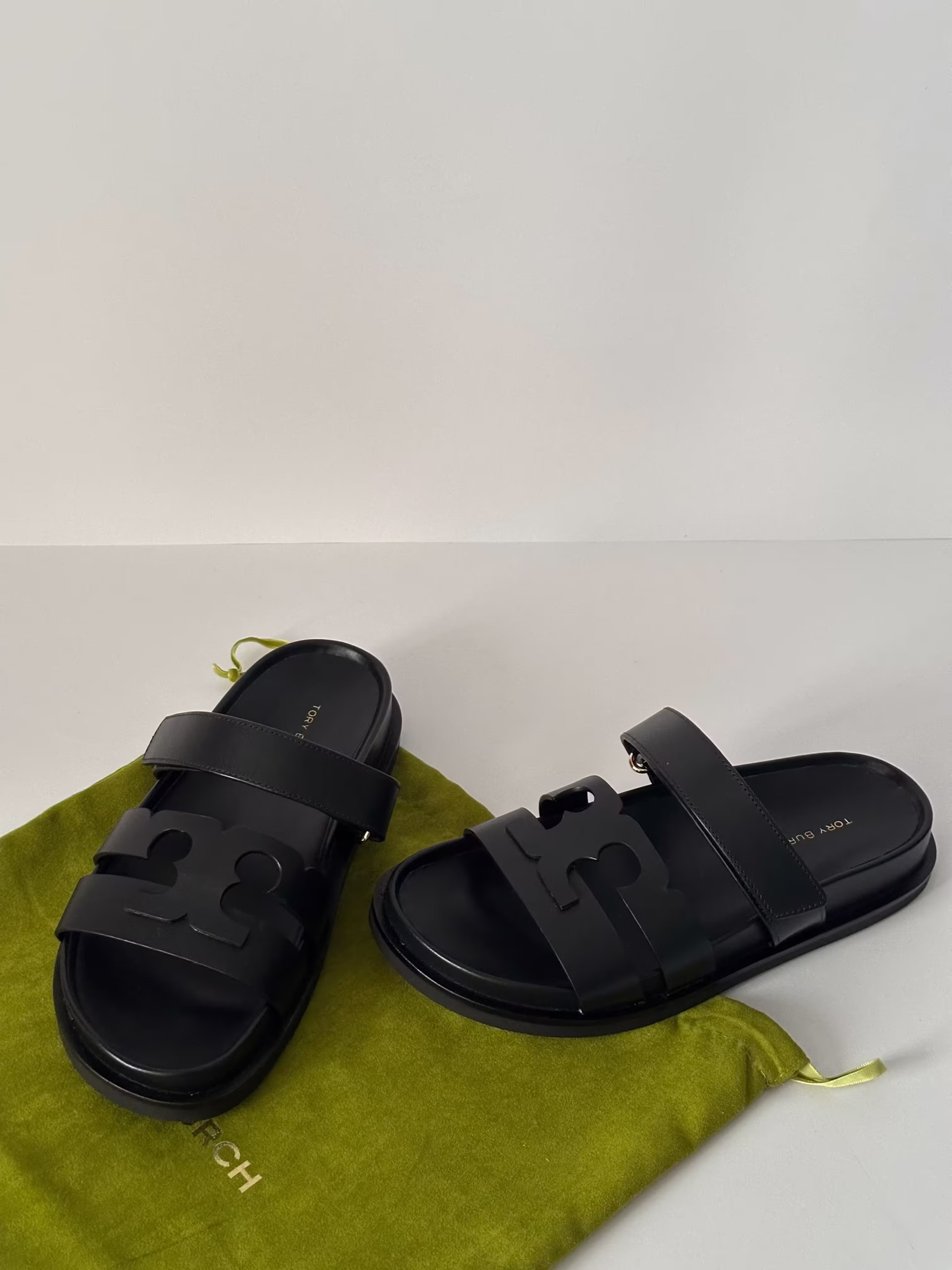 1000392804 Flat Sandals - تصویر 1